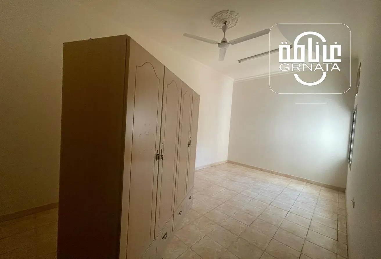 شقة للإيجار في عراد